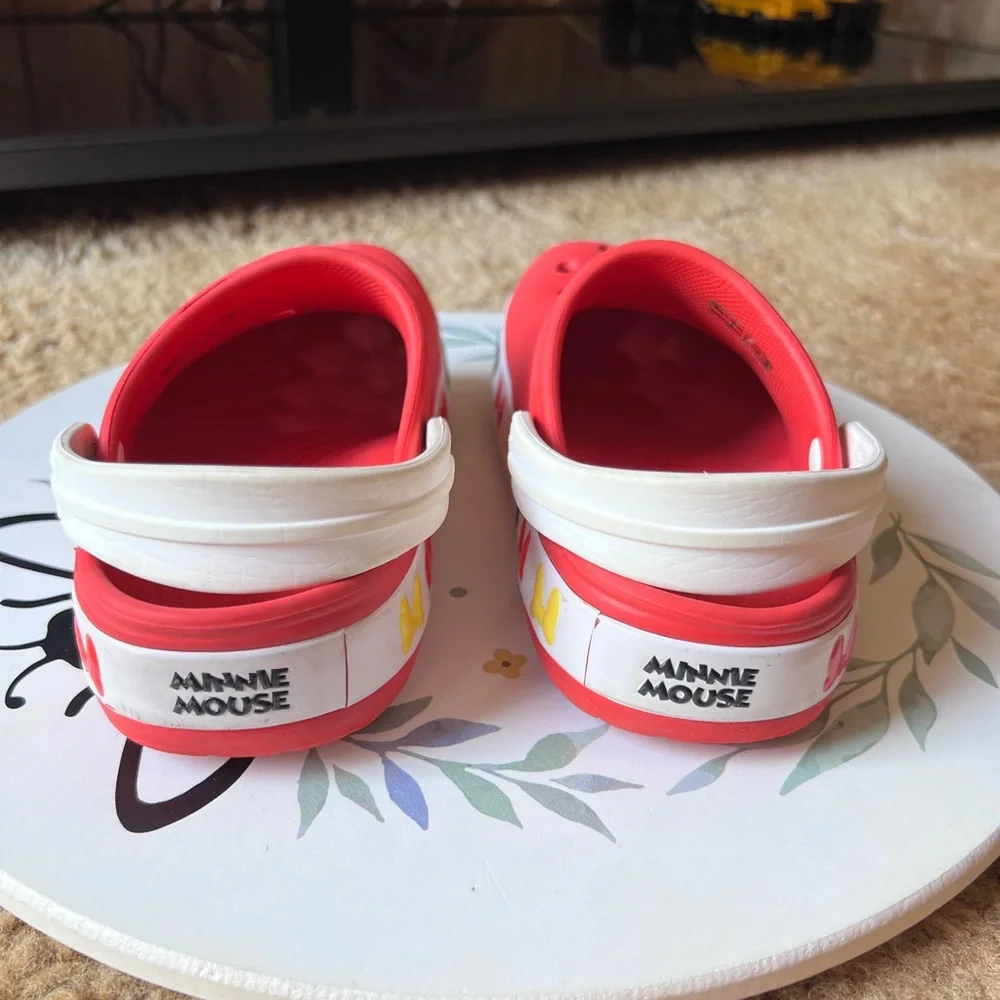 Crocs FunLab Disney Minnie Mouse Toddler Sandals size 1.
